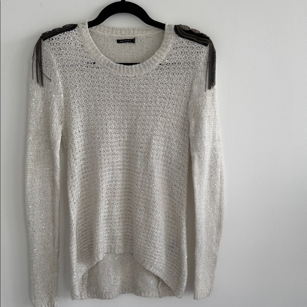 Chic White Knit Sweater with Shoulder Accents